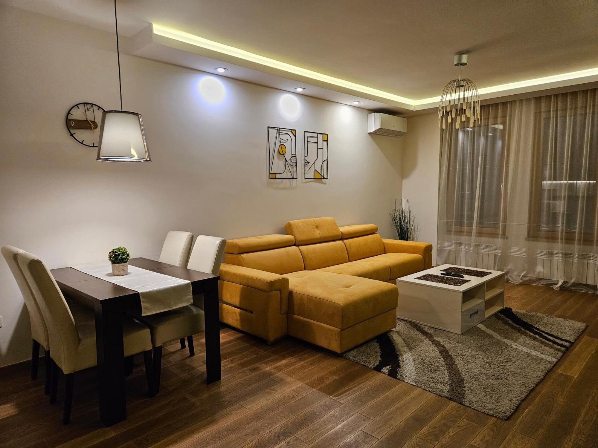 West 65 Apartment Белград Экстерьер фото